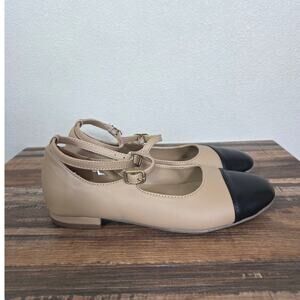American Eagle Woman's Tan & Black Strappy Ballet Flats Size 5